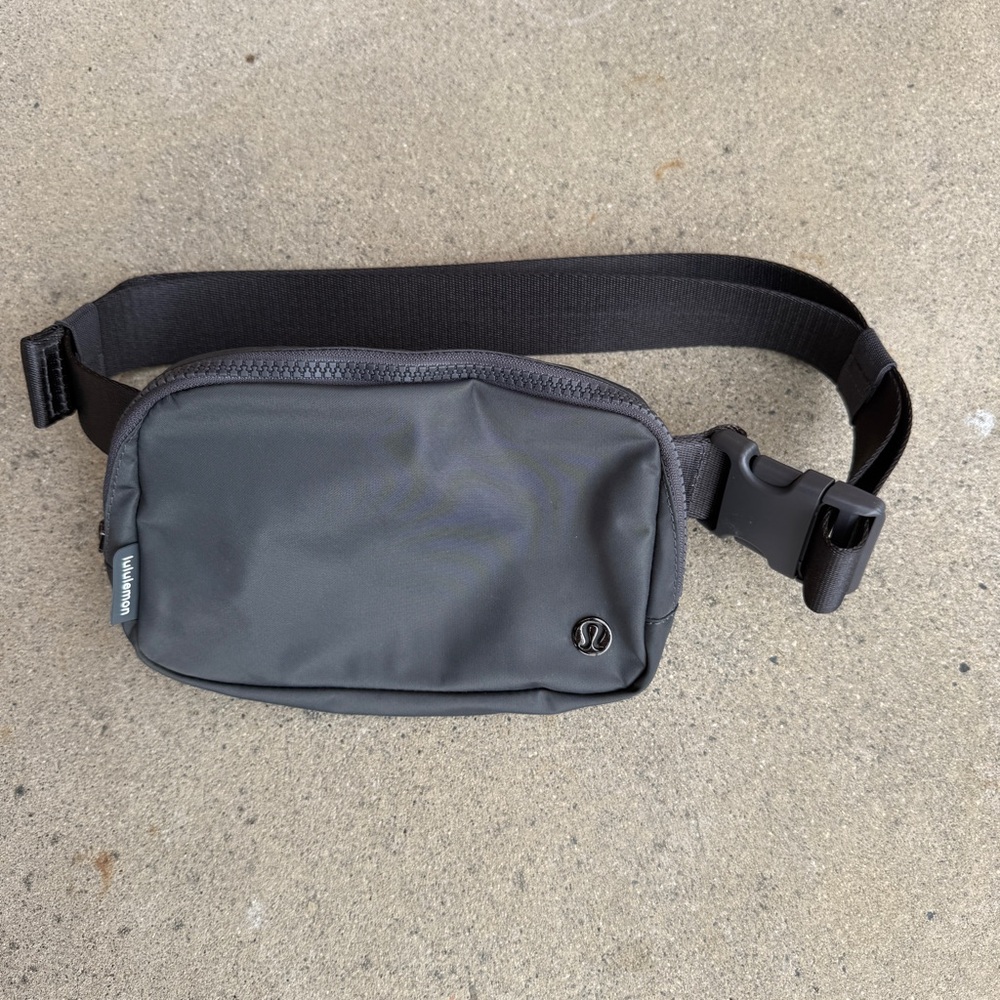 lululemon athletica Gray Belt Bag